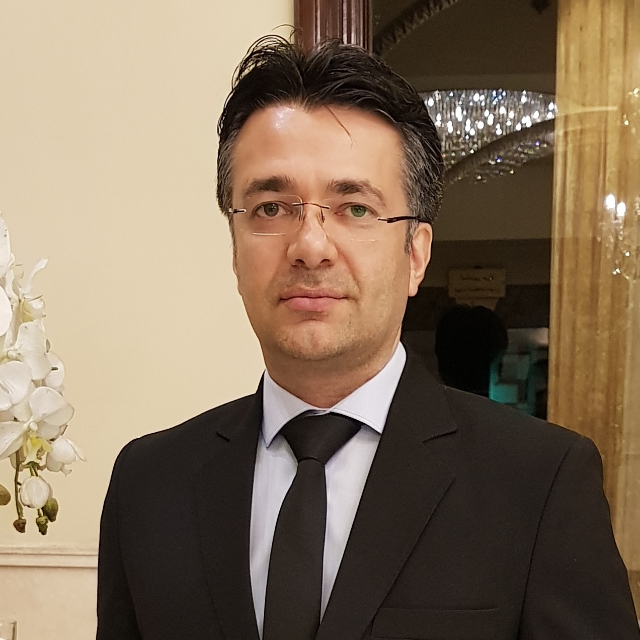 وحید
