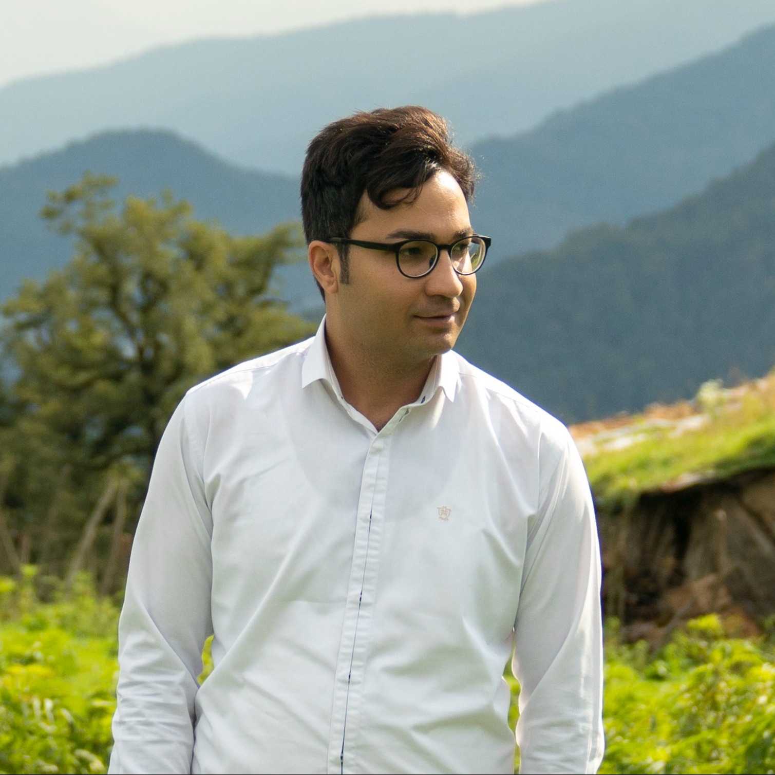 علی