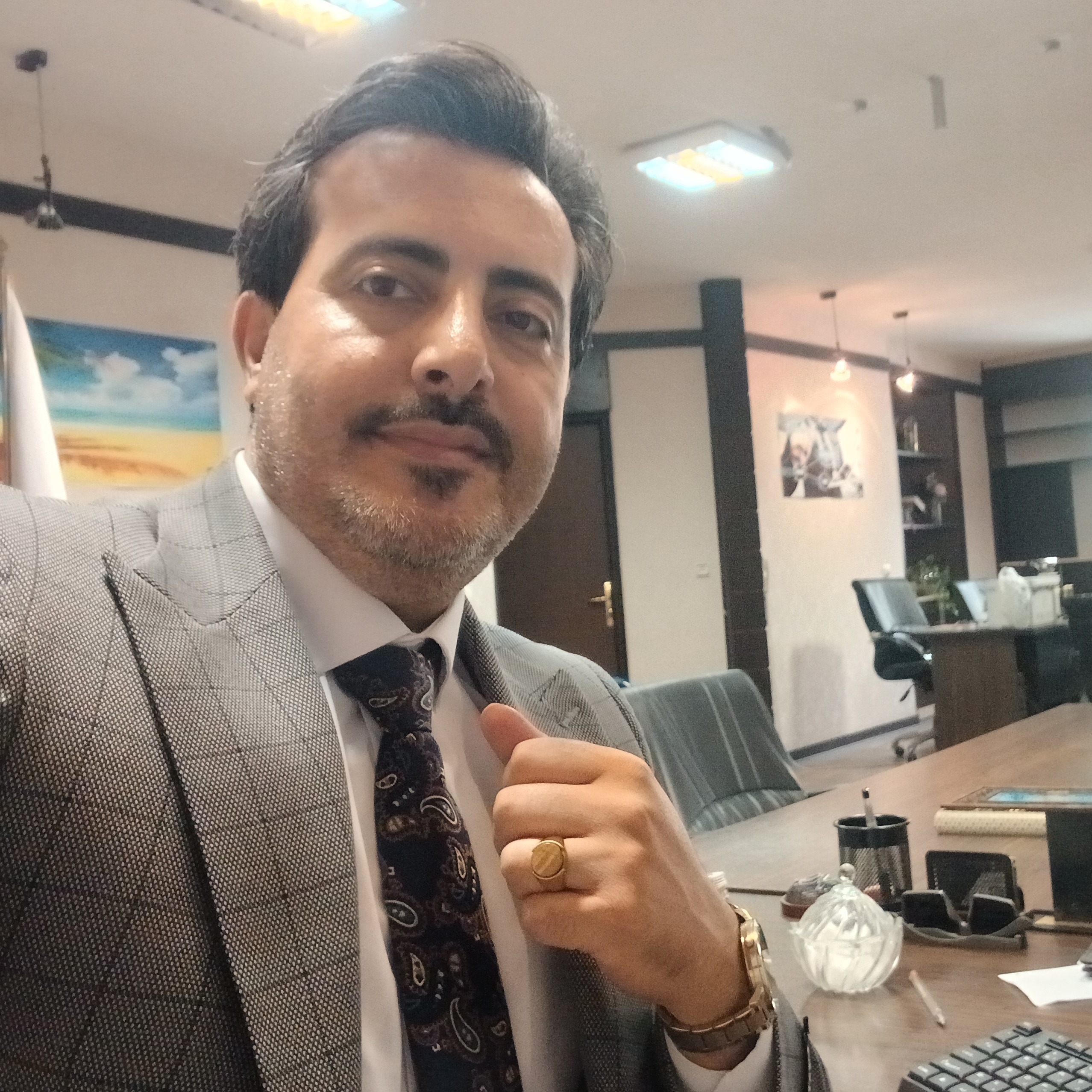 دکترمحسن