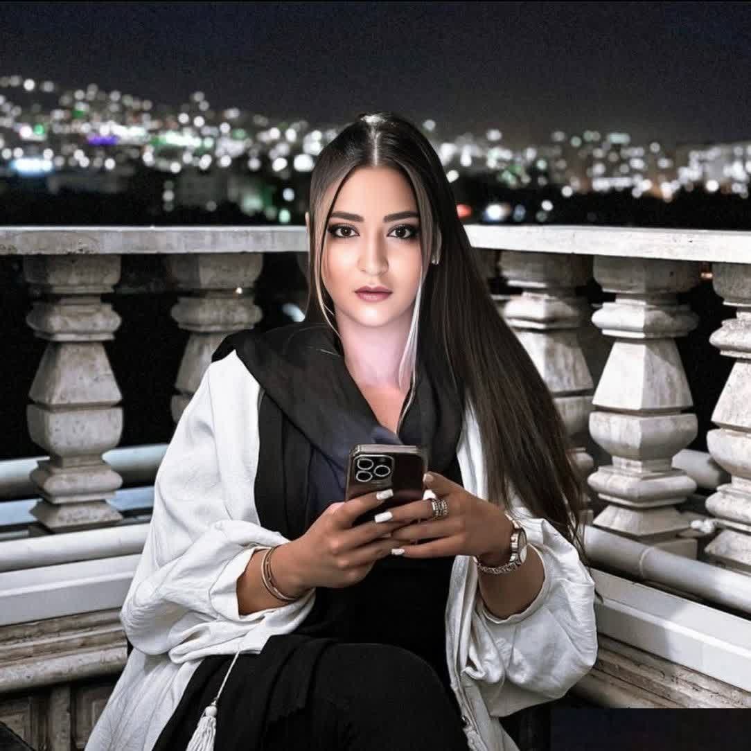 منا