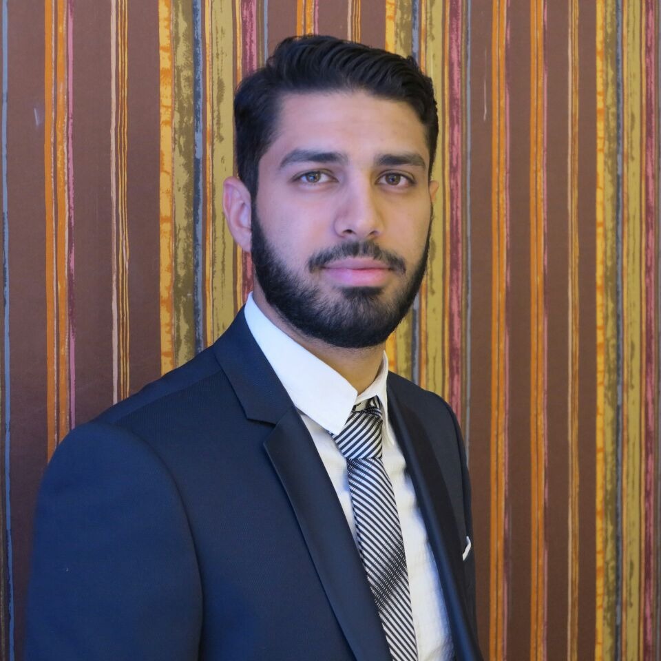 علی