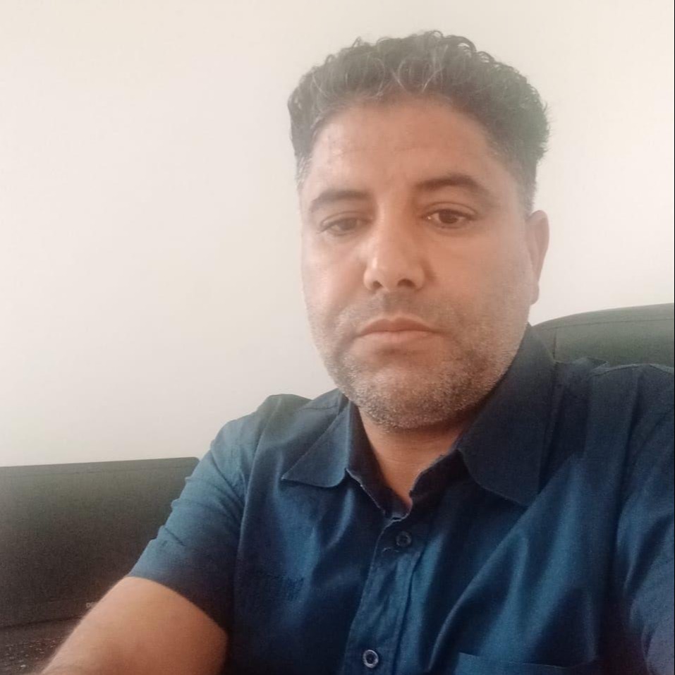 علی