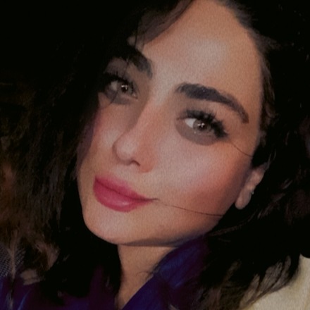 مونا شریفی